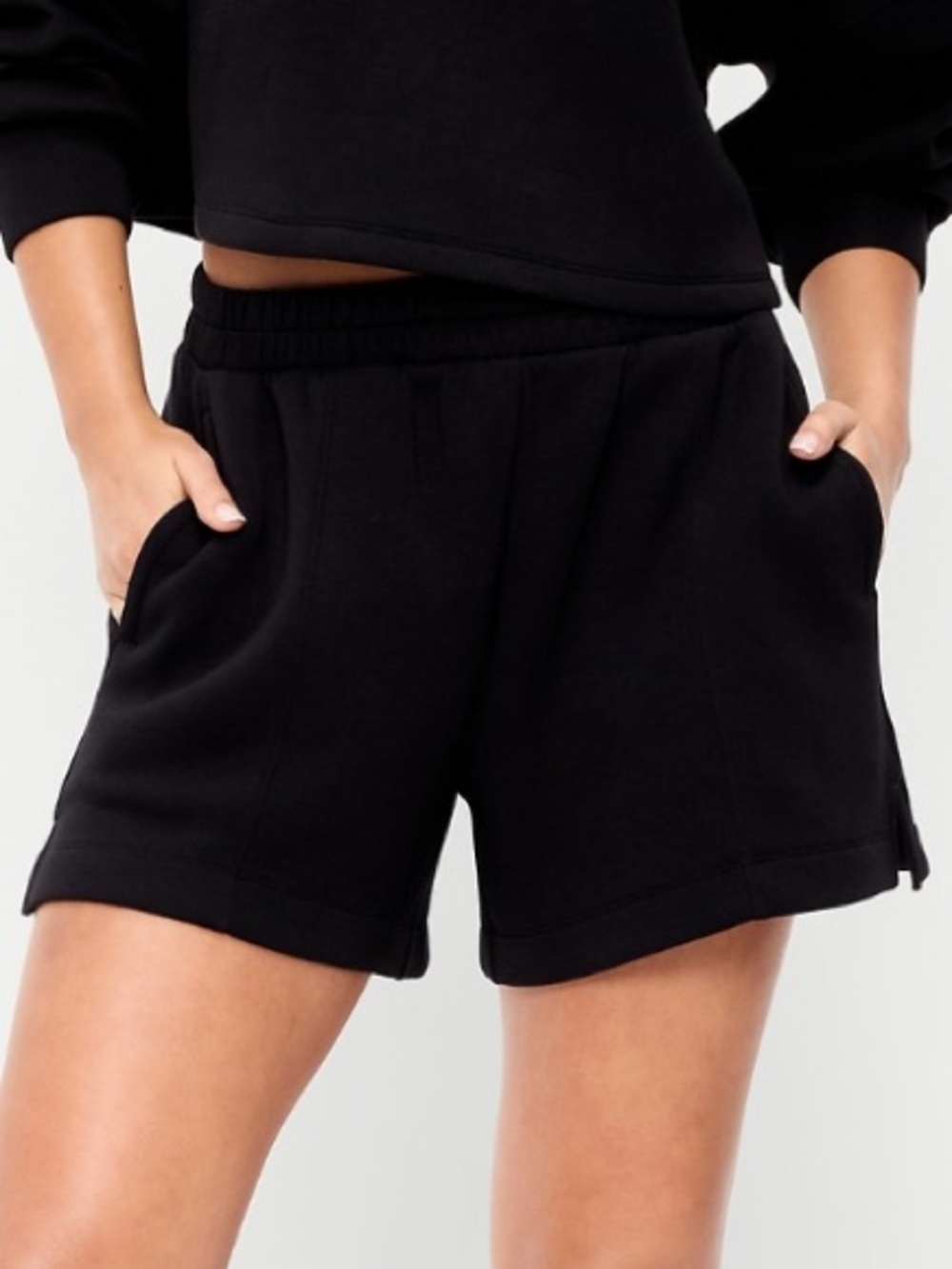 NWT Old Navy Black High-Waisted Bounce Fleece Shorts Size L